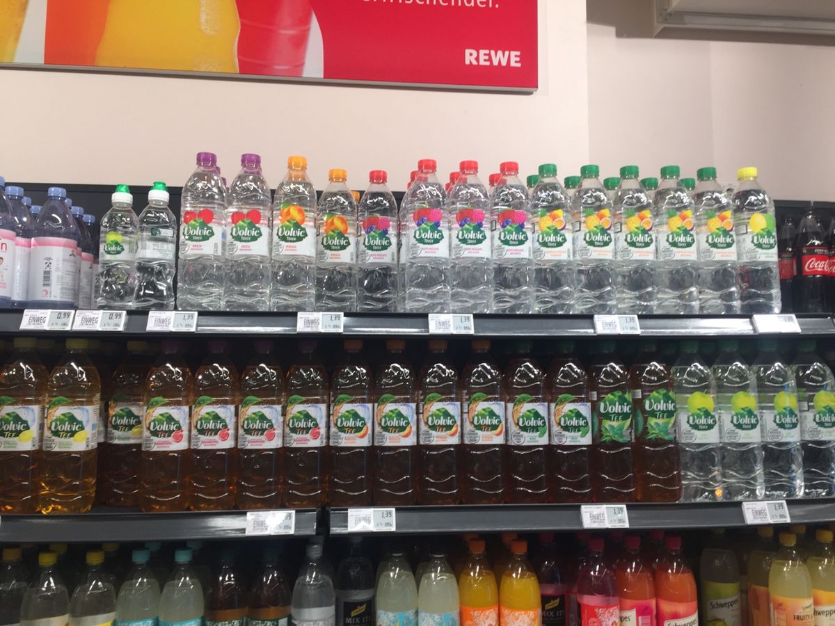 ソーセージも美味しいし、
ヨーグルトも美味しいし、
ボルビックはおいしくて...