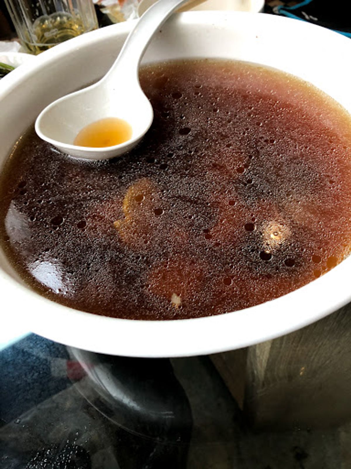 ここ成都では兎🐰が食べられると聞いたので、スーパーで買ってみた。

しっか...