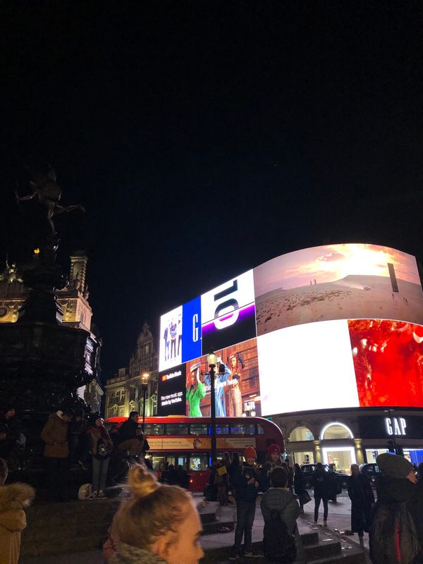 イギリス(英国)・ロンドン「イングランド旅行(1人)」の写真：リージェンシーストリートは私が好きな通り...