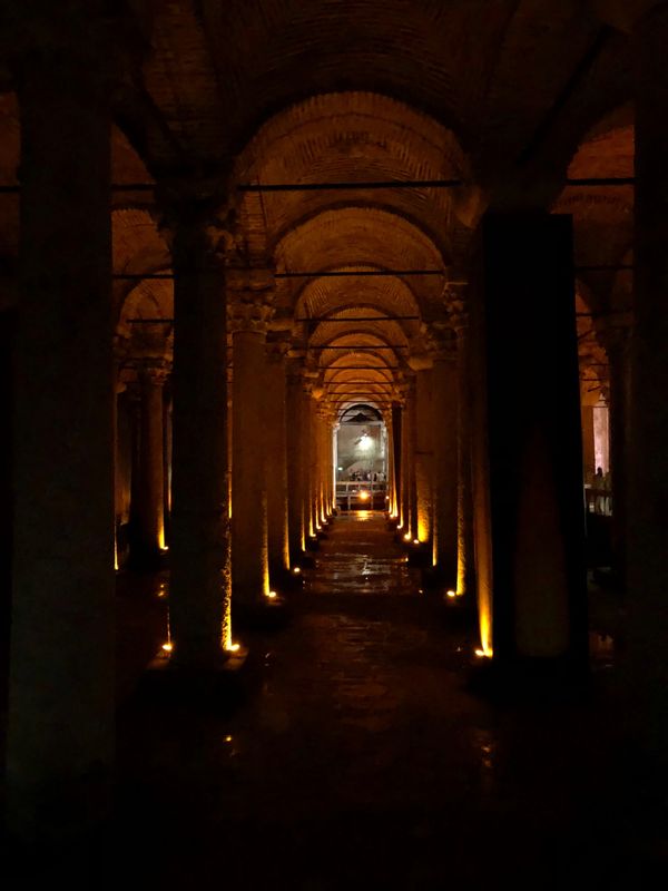 トルコ・イスタンブール「カッパドキアとエフェス遺跡（トルコ）」の写真：イスタンブール