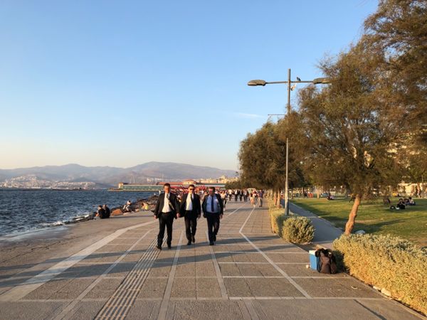 トルコ・イスタンブール「カッパドキアとエフェス遺跡（トルコ）」の写真：イズミル