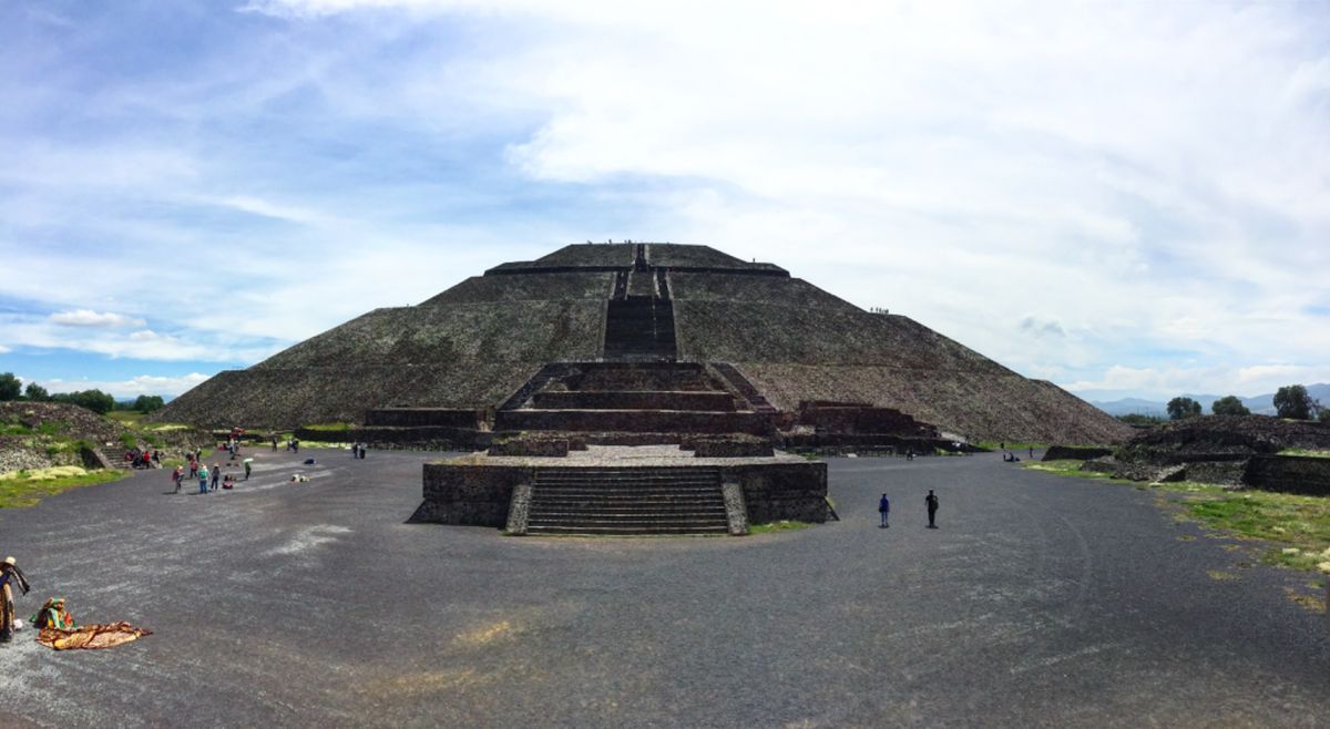 ティオティワカンとスペイン広場