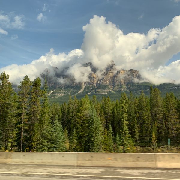 カナダ「キャンモア ・バンフ」の写真：2019/08/13《カナディアンロッキ...