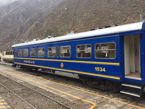 ペルー・マチュピチュ「アンデスに魅せられて（ペルー）」の写真：アグアスカリエンテからマチュピチュ