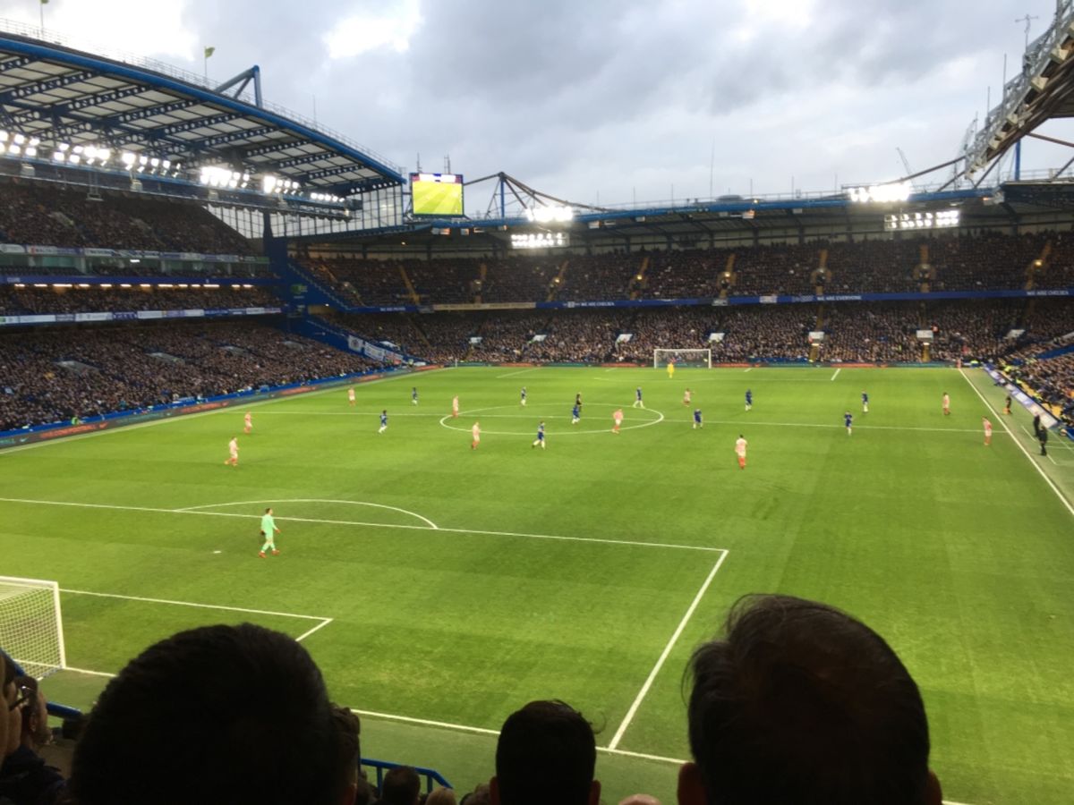 ロンドンでの年越しイベントに参加！
ロンドン近郊の街へも訪れました。プレミ...