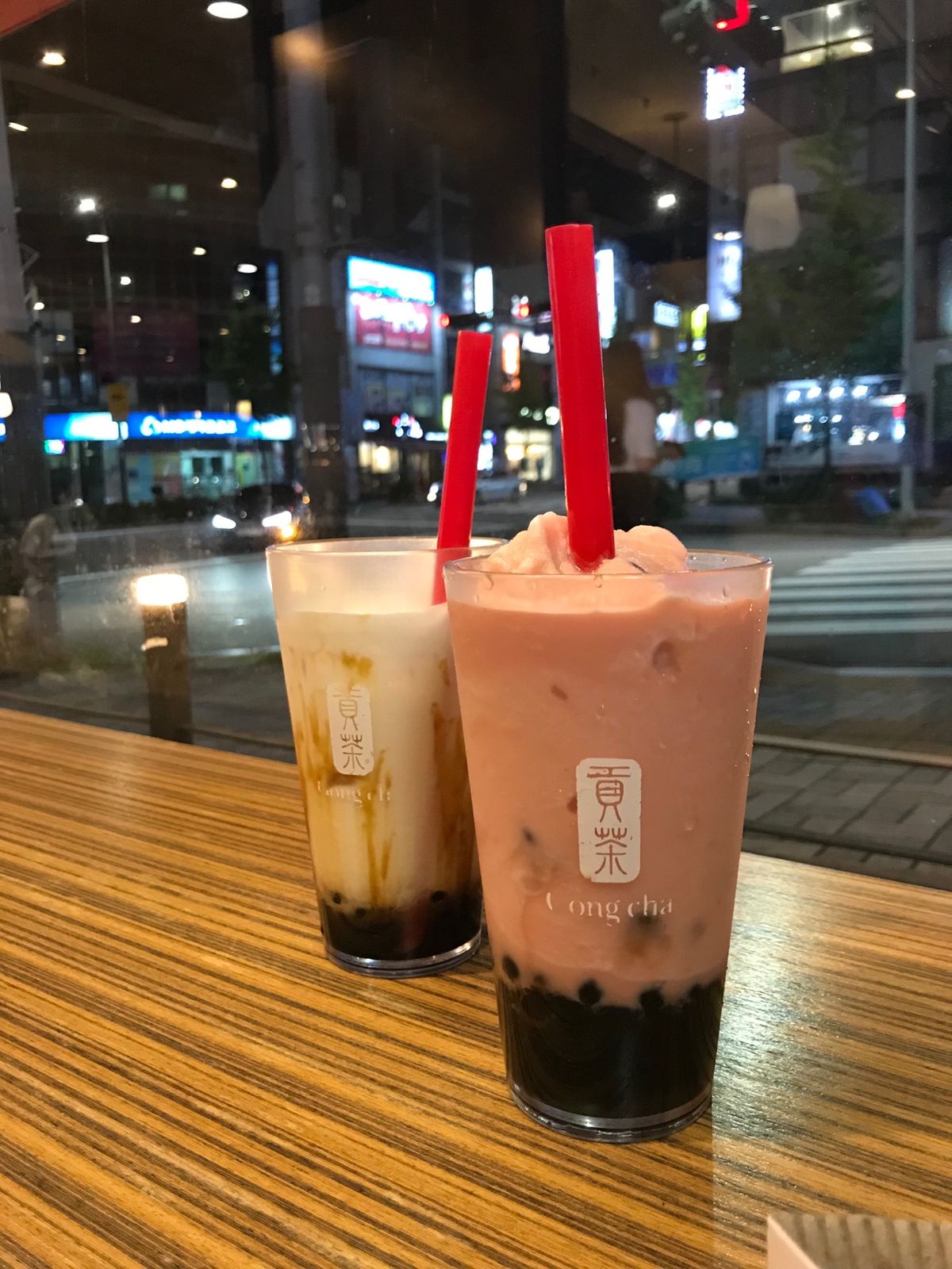 そして誰も並んでないゴンチャでタピオカを。日本で飲んだことない笑