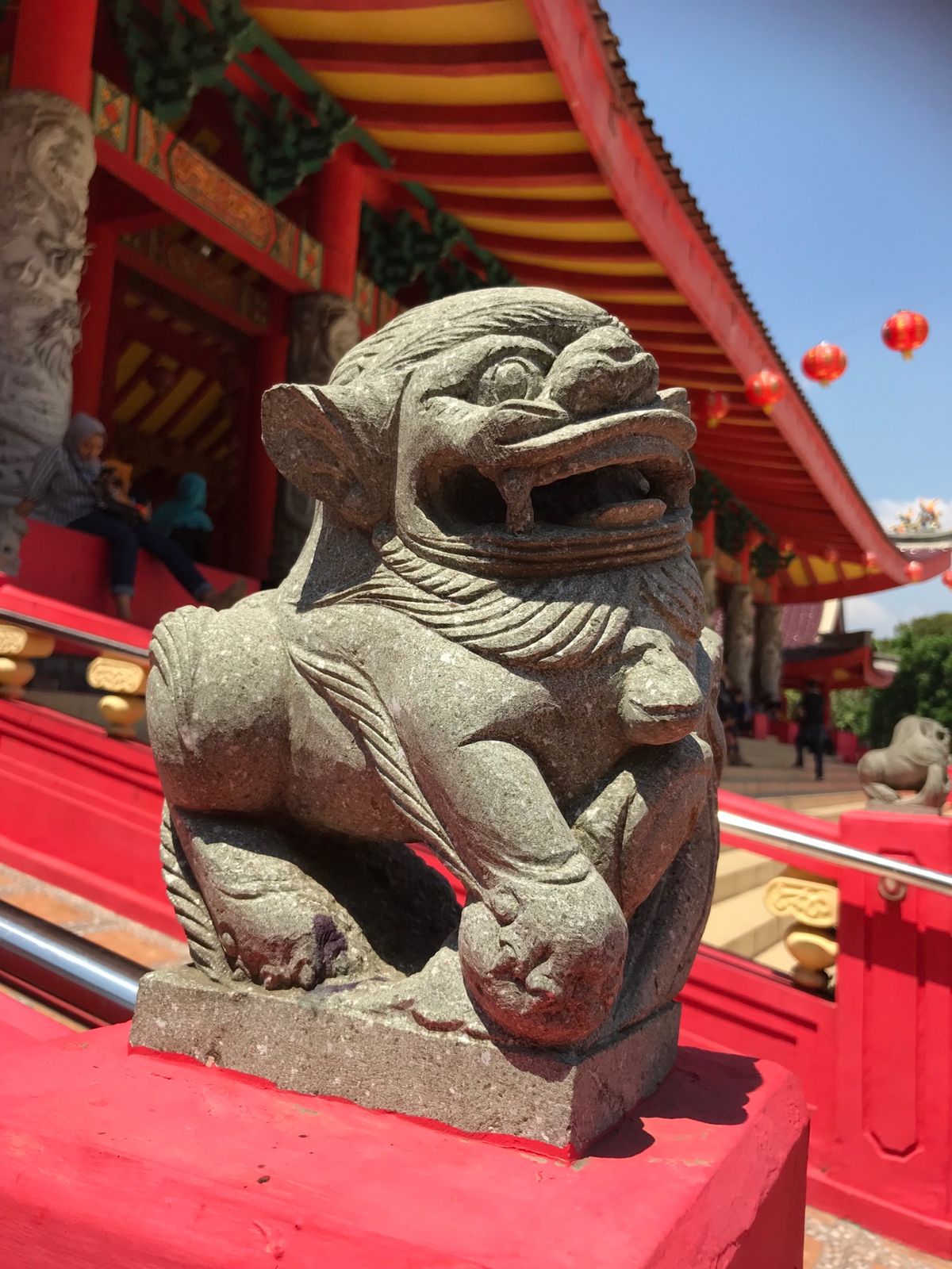 ①サン・ポー・コンにて。狛犬もどき。
②旅の途中で寄ったタイマッサージ屋。...