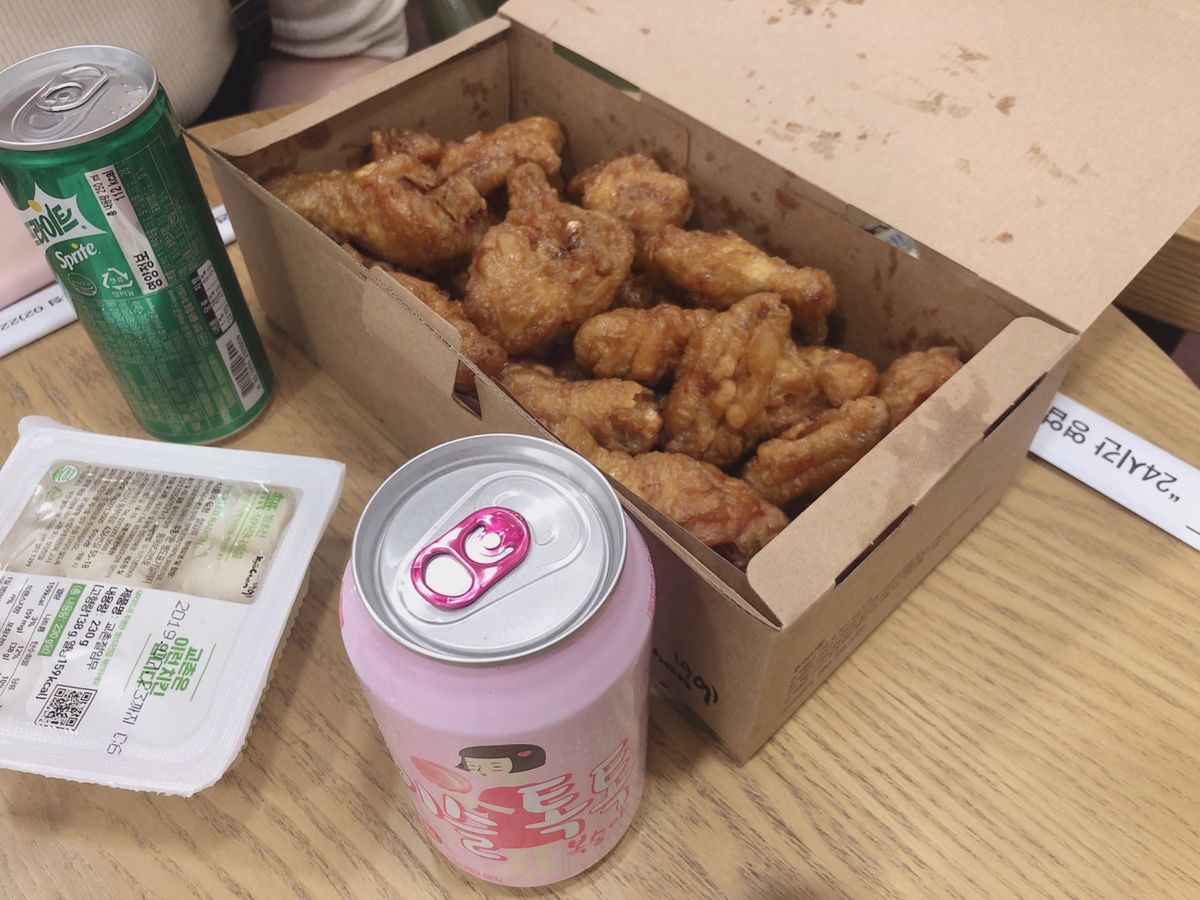 2日目:締めのキョチョンチキン🐓 もはや気合いで食べたけど食べきれず、、フ...