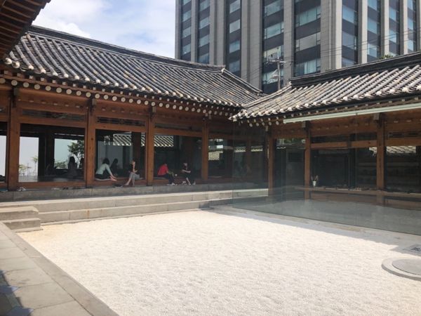 大韓民国 (韓国)・ソウル「韓国 」の写真：3日目:onionへ🚶‍♀️カフェ利用は...