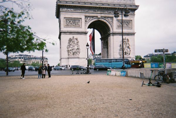 フランス・パリ「フランスひとり旅」の写真：凱旋門とポンピドゥセンターからの眺め☺️...