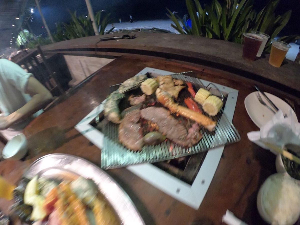 グランドプラザホテル
ジェットスキー
レンタカー
アルフレッドステーキ
バギー