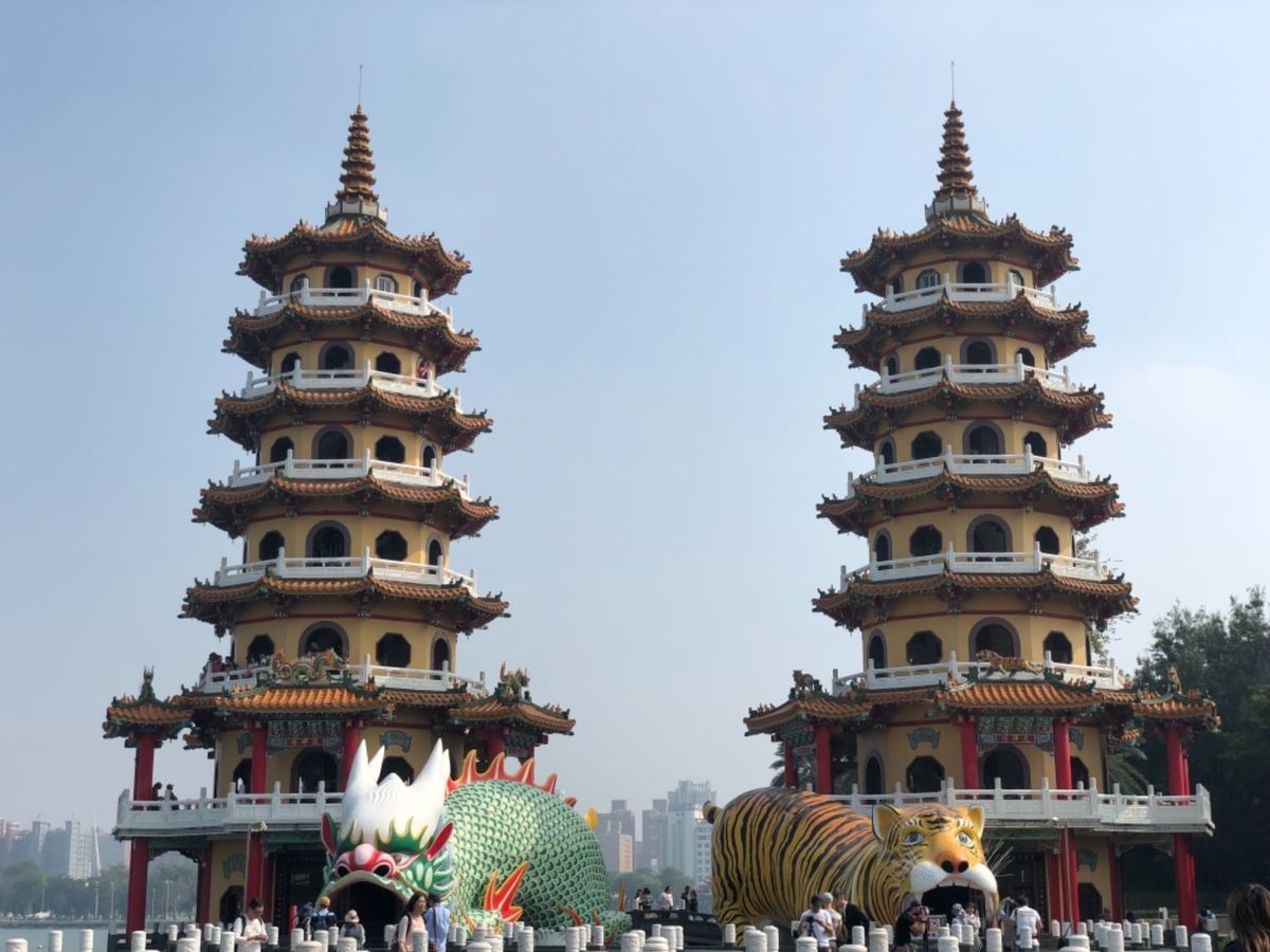 台北→台中→台南→高雄→台北 
台湾の各地方にいる友人と再会！ 
ホテ...