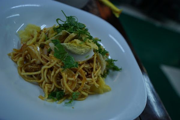 ミャンマー・ヤンゴン「甥と妹とミャンマー・バガン遺跡の旅」の写真：自転車タクシーに乗って15分。オススメさ...