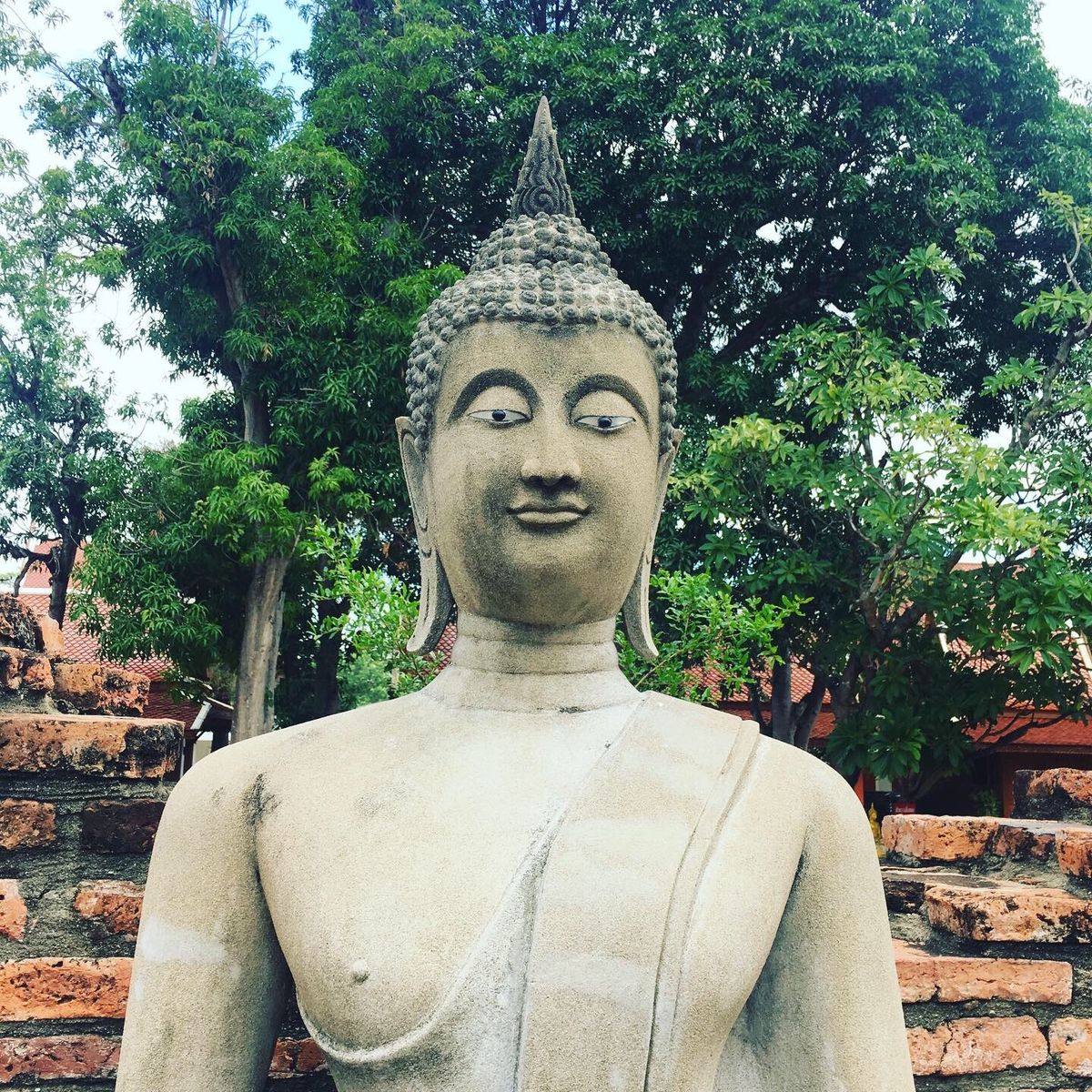 タイ。アユタヤの仏像。
