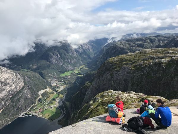 ノルウェー・スタヴァンゲル、ベルゲン、オスロ「Norway🇳🇴Stavanger/Bergen 」の写真：シェラーグボルテン★