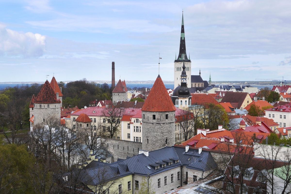 かわいいヨーロッパの町という感じで、観光に困ることはない。
5月初旬でも寒...