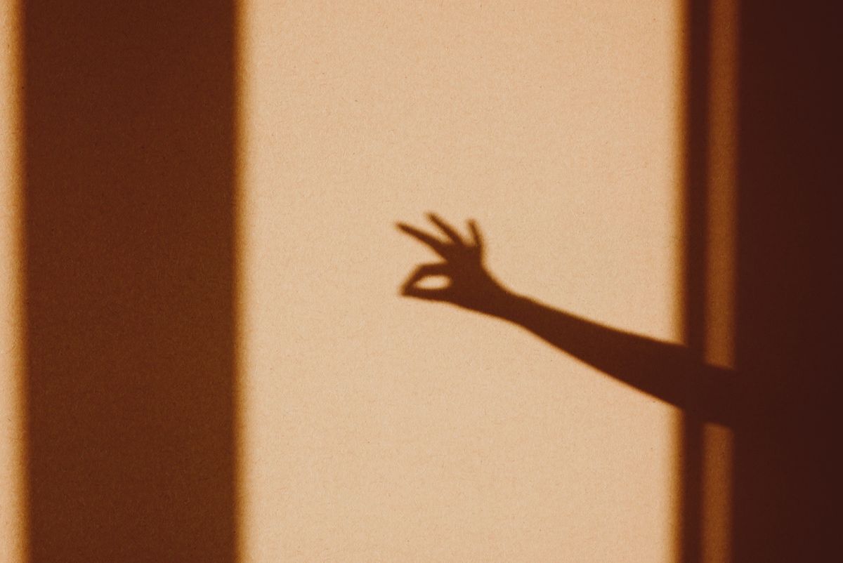 雨続きの宿坊だったけど最終日。
AM5:30琵琶湖が光り輝いてた。