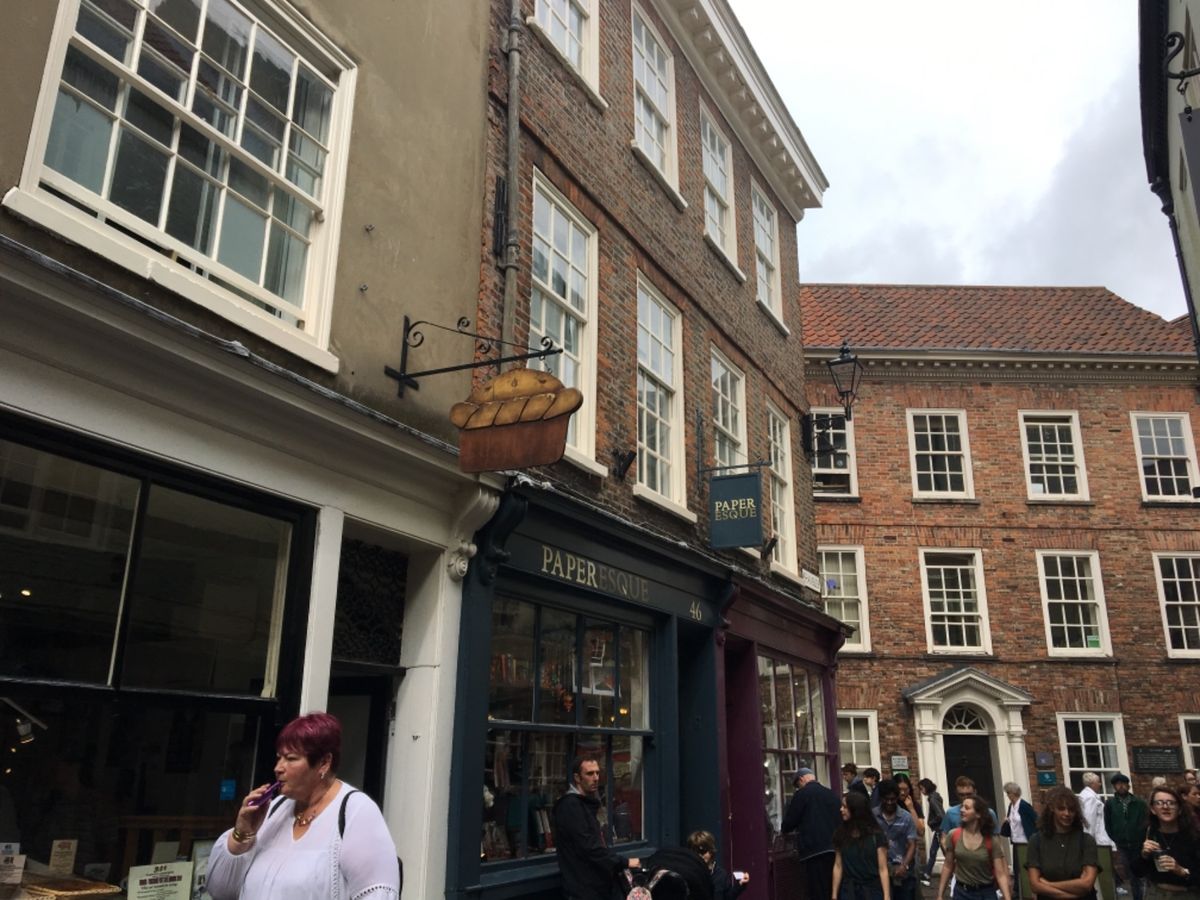 エクセターのあとは、帰国し二児の母となった、元同僚を訪ねるべく、ヨークへ。...