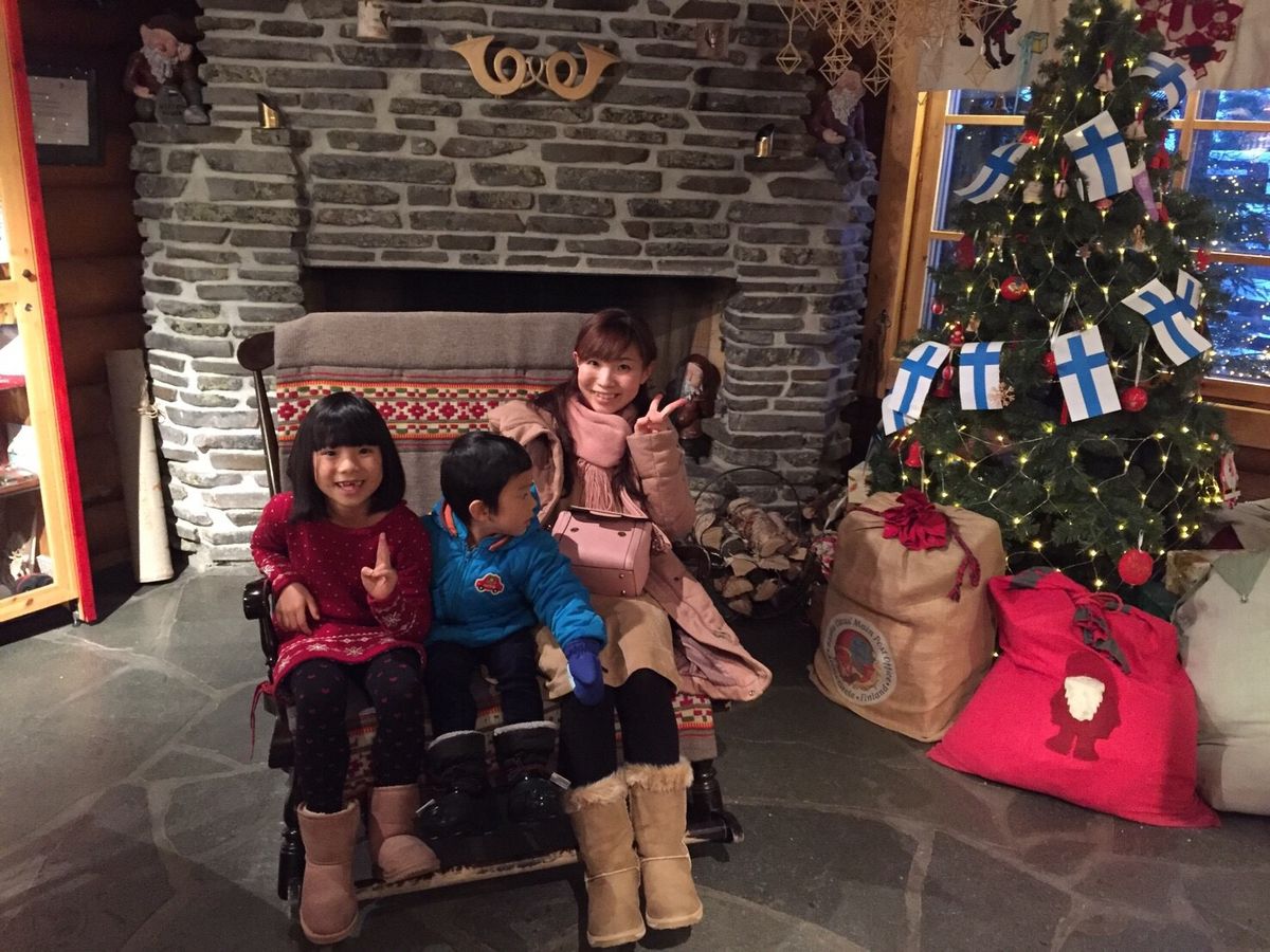 サンタクロース村では、郵便局からエアメールも出せました🎅❤️
バァバへエア...