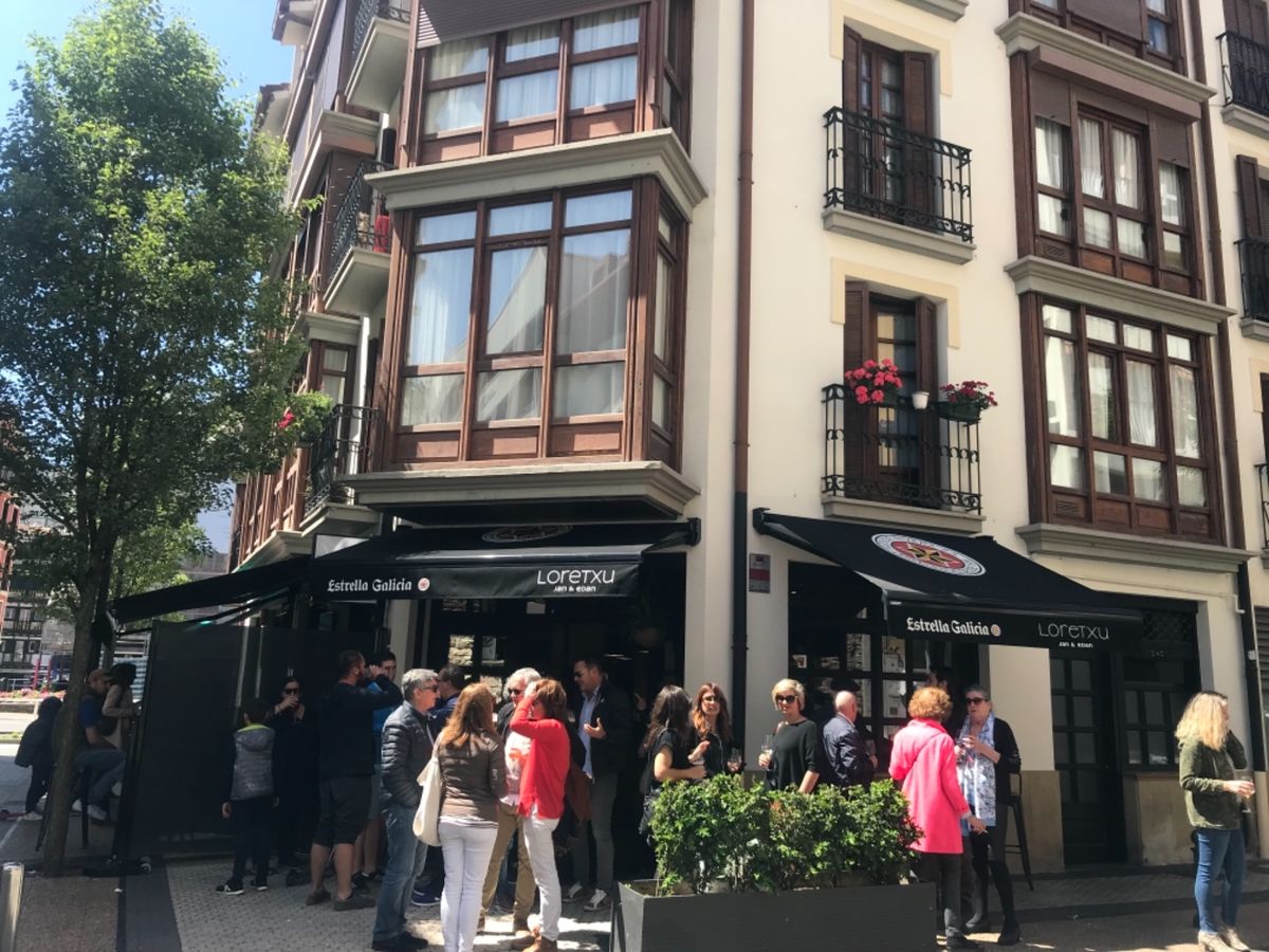 ぷらぷらお散歩してたら地元の方で大賑わい☆思わず入ってしまったお店☆