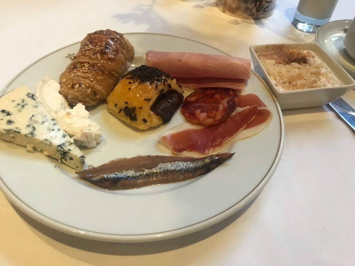 パラドールでの朝食🍽