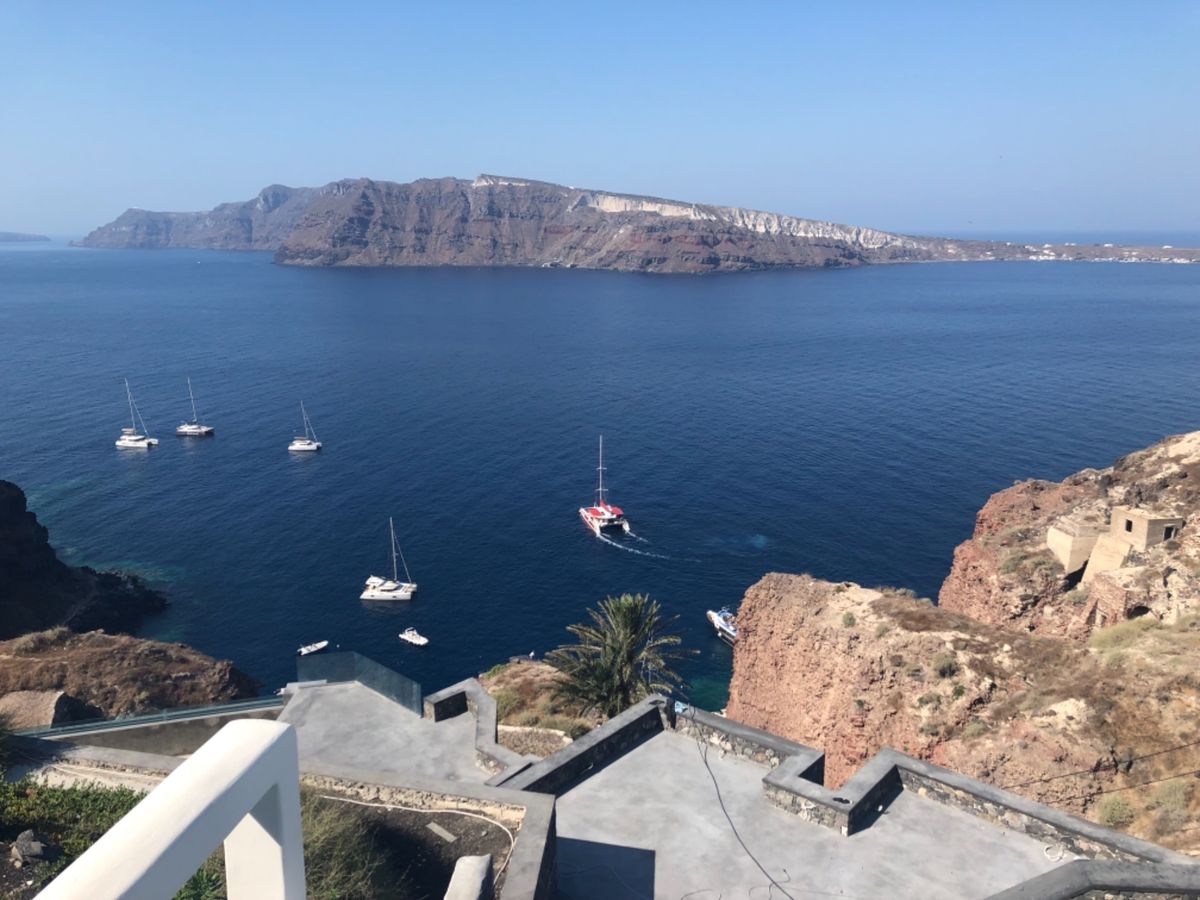ベルギー→アテネ経由→サントリーニ島
初のギリシャ、エーゲ海🏝
大満足の街...