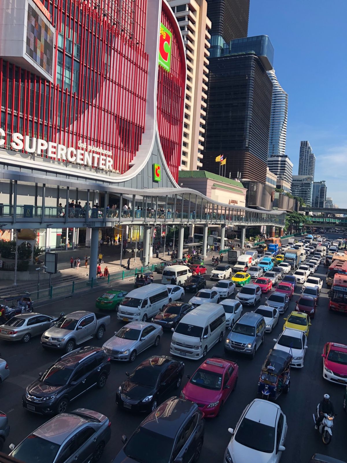 初の東南アジア🇹🇭
ぼったくり、スリには注意深く。
しかし街は親切な人で溢...