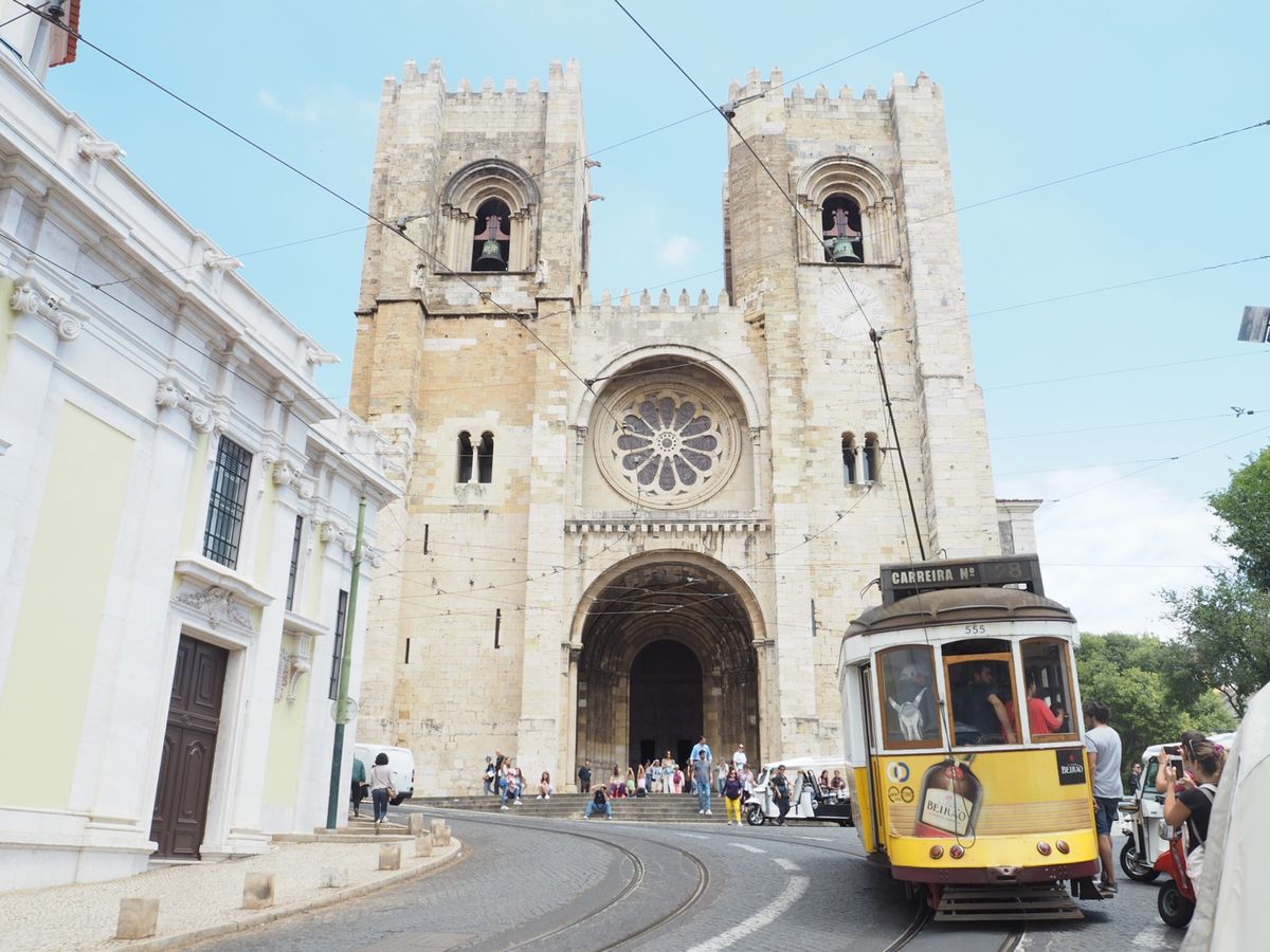 ご飯も美味しい、街並みが綺麗
トラムがローラーコースターみたいで楽しい