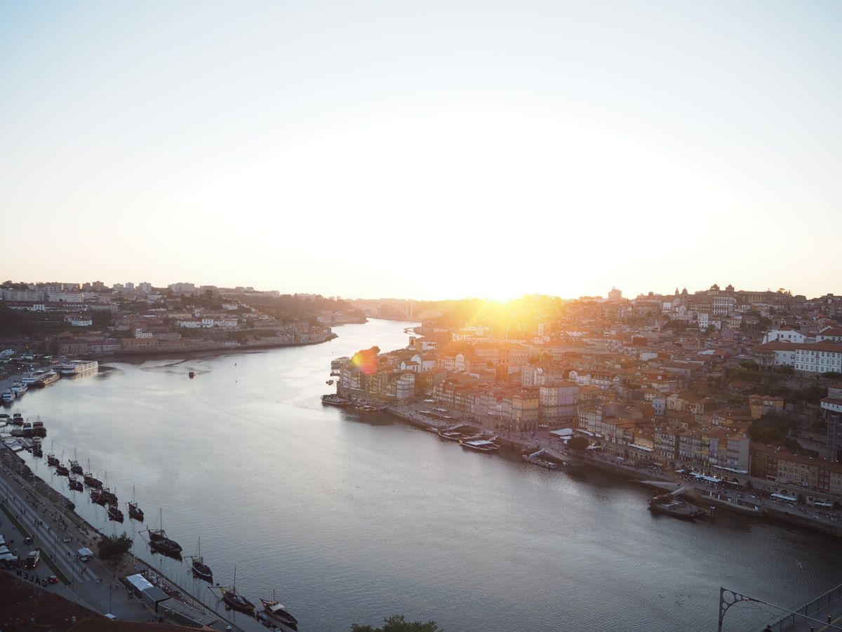 ご飯も美味しい、街並みが綺麗
トラムがローラーコースターみたいで楽しい