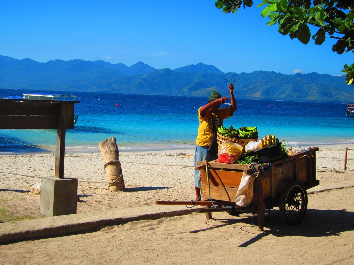 ギリのトラワンガン島。毎晩パーティでした。この頃はほとんどが欧米系の人たち...