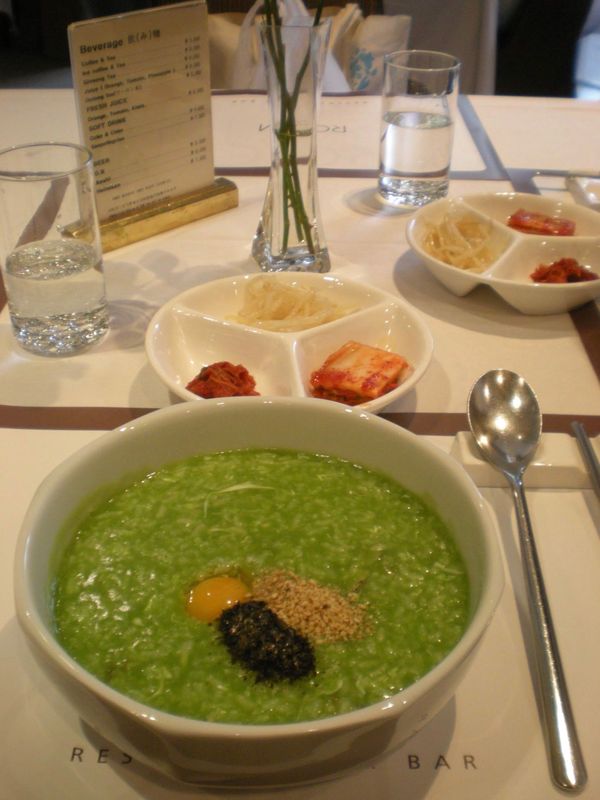 大韓民国 (韓国)・ソウル「2度目のソウル旅」の写真：韓国で食べたものの一部です。
お弁当は...