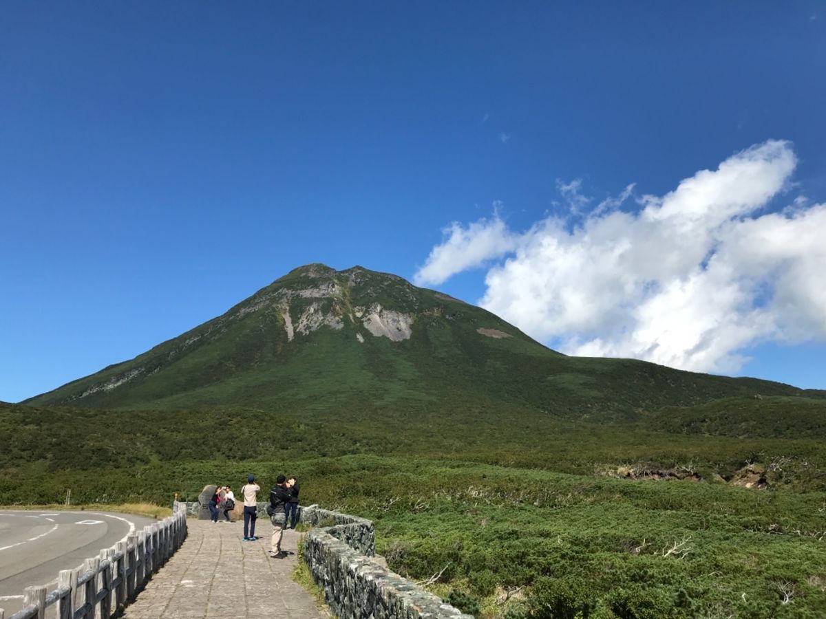 行きたいリストのひとつだった世界自然遺産知床のウトロ。穏やかなオホーツク海...