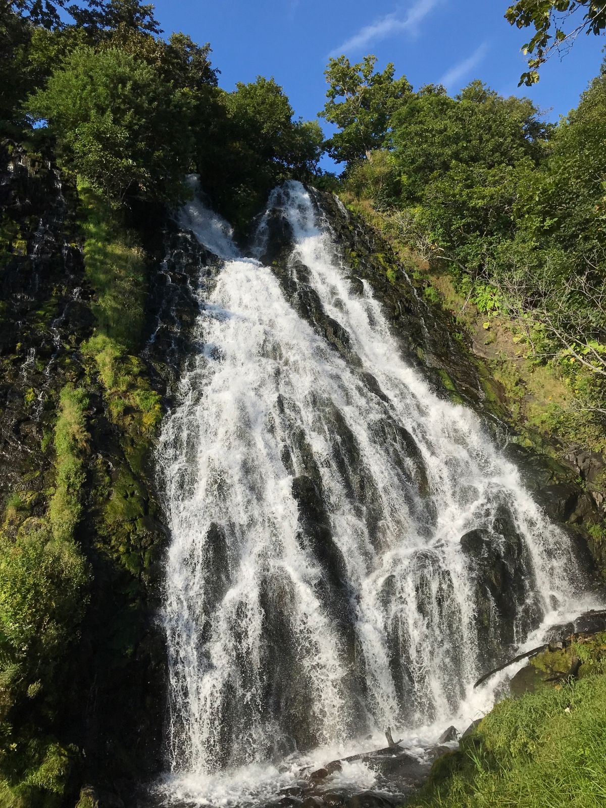 行きたいリストのひとつだった世界自然遺産知床のウトロ。穏やかなオホーツク海...