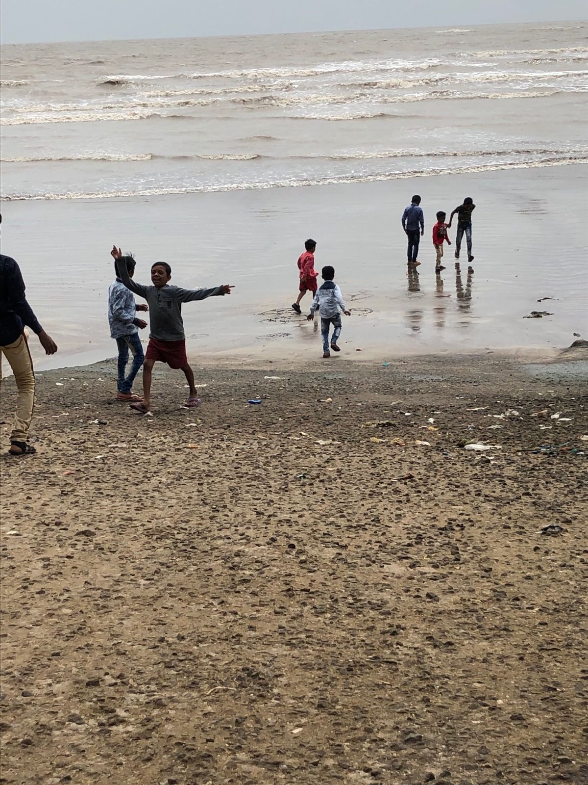 2日目で、高熱出て死にました！病院行って薬もらったら、熱は引いたけどお腹ピ...