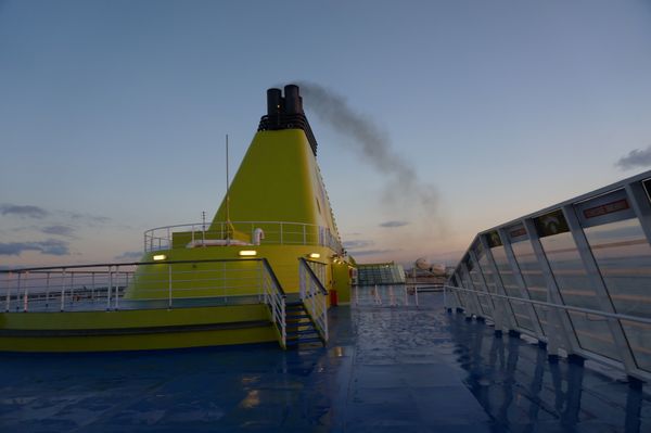 エストニア・タリン「エストニア一日観光🇪🇪」の写真：ヘルシンキからタリンまでのフェリー。中に...