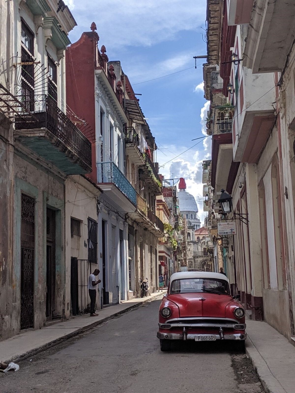 飽きることがないハバナの街並み
みんな優しくて素敵な国
滞在費用は意外とか...