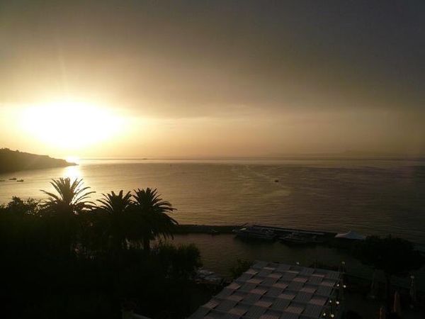 イタリア・ローマ、フィレンツェ、カプリ島、アマルフィ、ソレント「Italy🇮🇹」の写真：ソレントの夕焼け😍