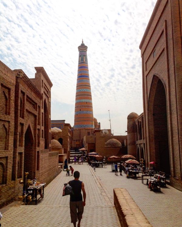 ウズベキスタン・ブハラ「ウズベキスタン（2回目✨）」の写真：ヒヴァ の街歩き💗
（まだ慣れておらず...