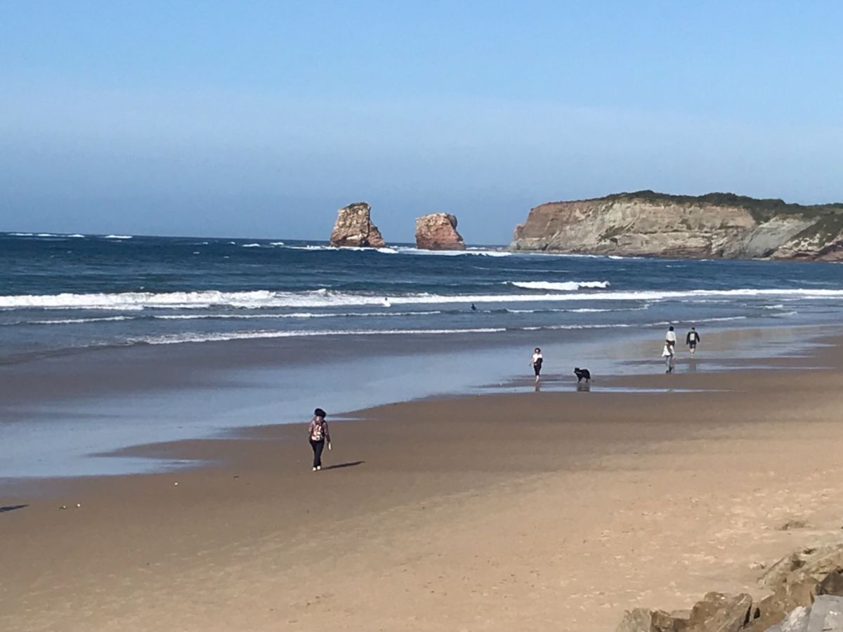 双子岩☆行きたいけど歩いて行くには遠いなぁ。。。