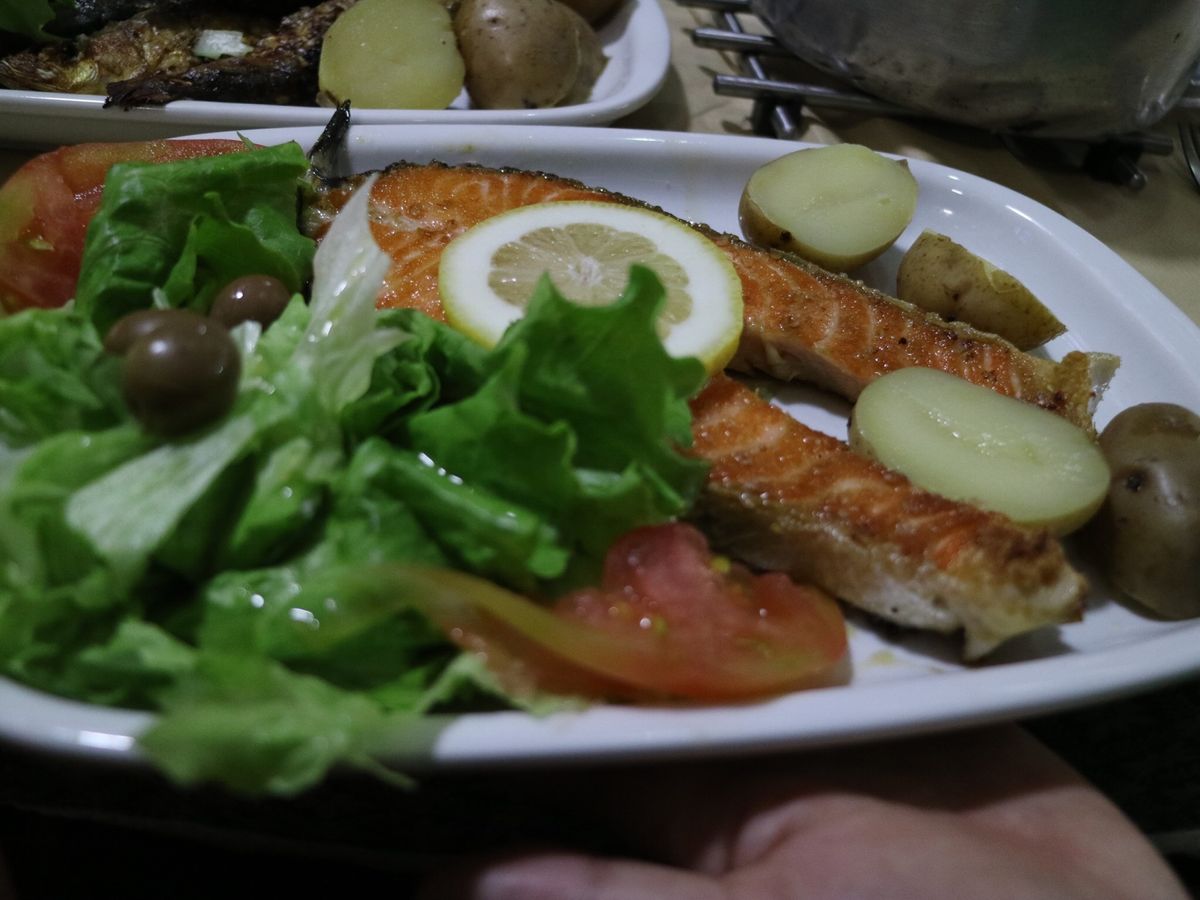 ポルトガルはご飯も美味しい。魚介系も肉系もハズレはありませんでした。当然ビ...