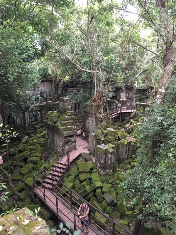 カンボジア「カンボジア　シュムリアップ」の写真：アンコールワット
アンコールトム
ベンメ...