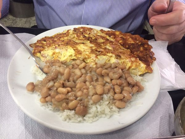 ブラジル・サンパウロ「São Paulo 」の写真：ご飯と豆が基本。
やっぱり肉も旨い😋
...