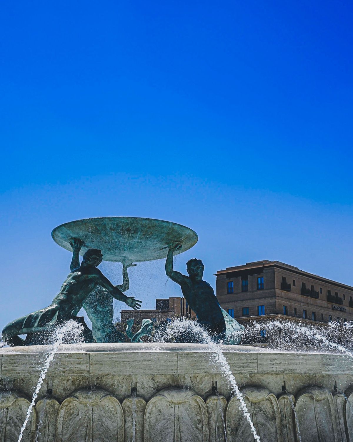 ザ・フェニキア・マルタはバレッタの旧市街の入り口の目の前にあった。

バレ...