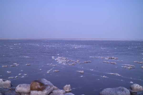 エチオピア・アディスアベバ、メケレ「エチオピア🇪🇹ダナキルツアー」の写真：ツアー3日目のアサレ塩湖。特別綺麗なわけ...