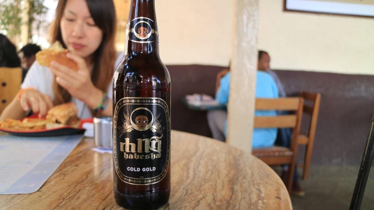 アディスアベバはけっこう都会でした。
ほとんど警察署にいましたけど。iPh...