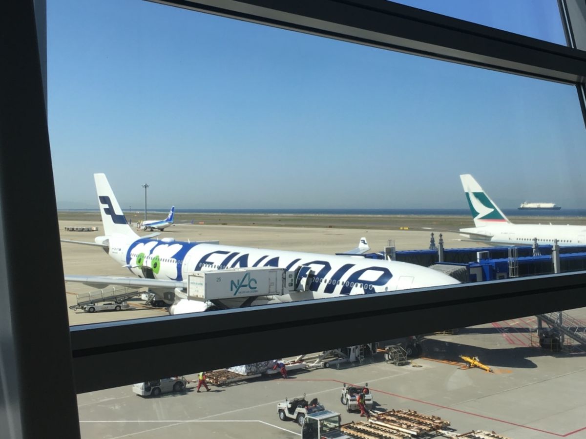 フィンエアーのマリメッコ柄機体に乗っていざ、デンマークへ🇩🇰