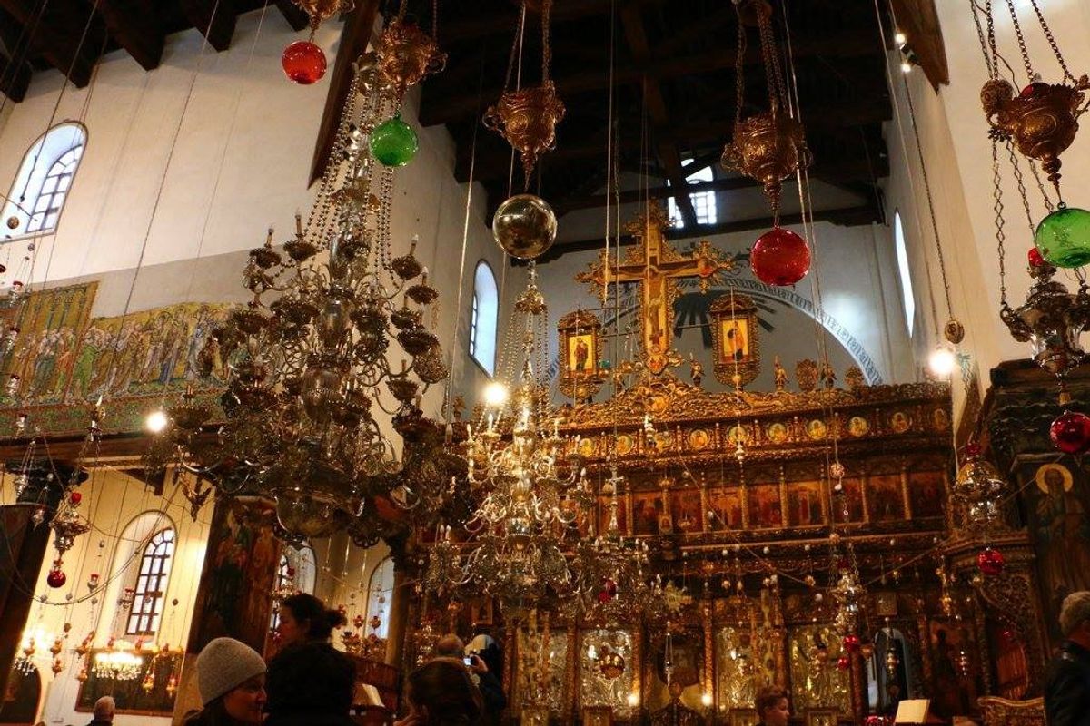 クリスマスにイエス生誕の地ベツレヘムへ。日中はパレード、夜は厳粛な雰囲気で...