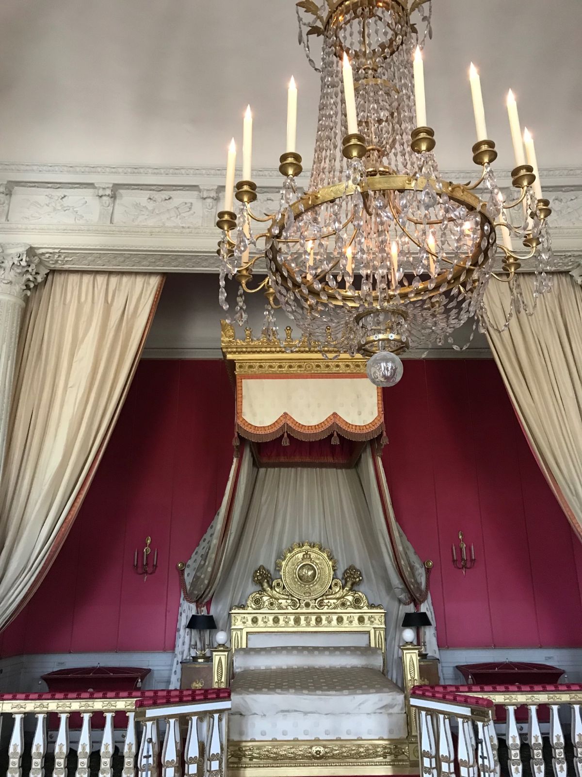 ベルサイユ宮殿❗️❗️この旅でここの写真が一番多くて、どれが何の部屋かもう...