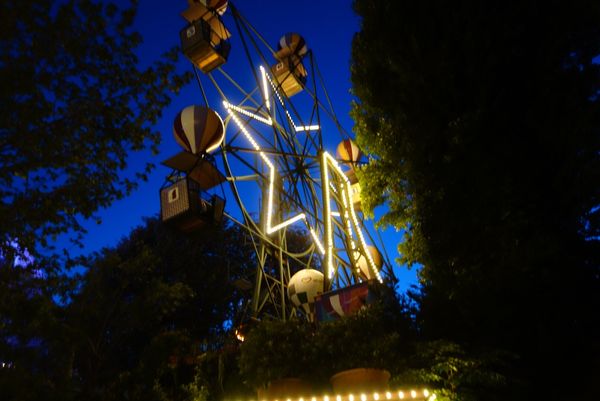 デンマーク・ニューハウン「Denmark🇩🇰Copenhagen」の写真：チボリ公園☆あのウォルト•ディズニーが惚...