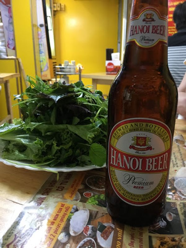 ベトナム・ハノイ、ハロン湾「ハノイまさかの女子2名旅」の写真：ハノイデまず食べたもの。ハノイのローカル...